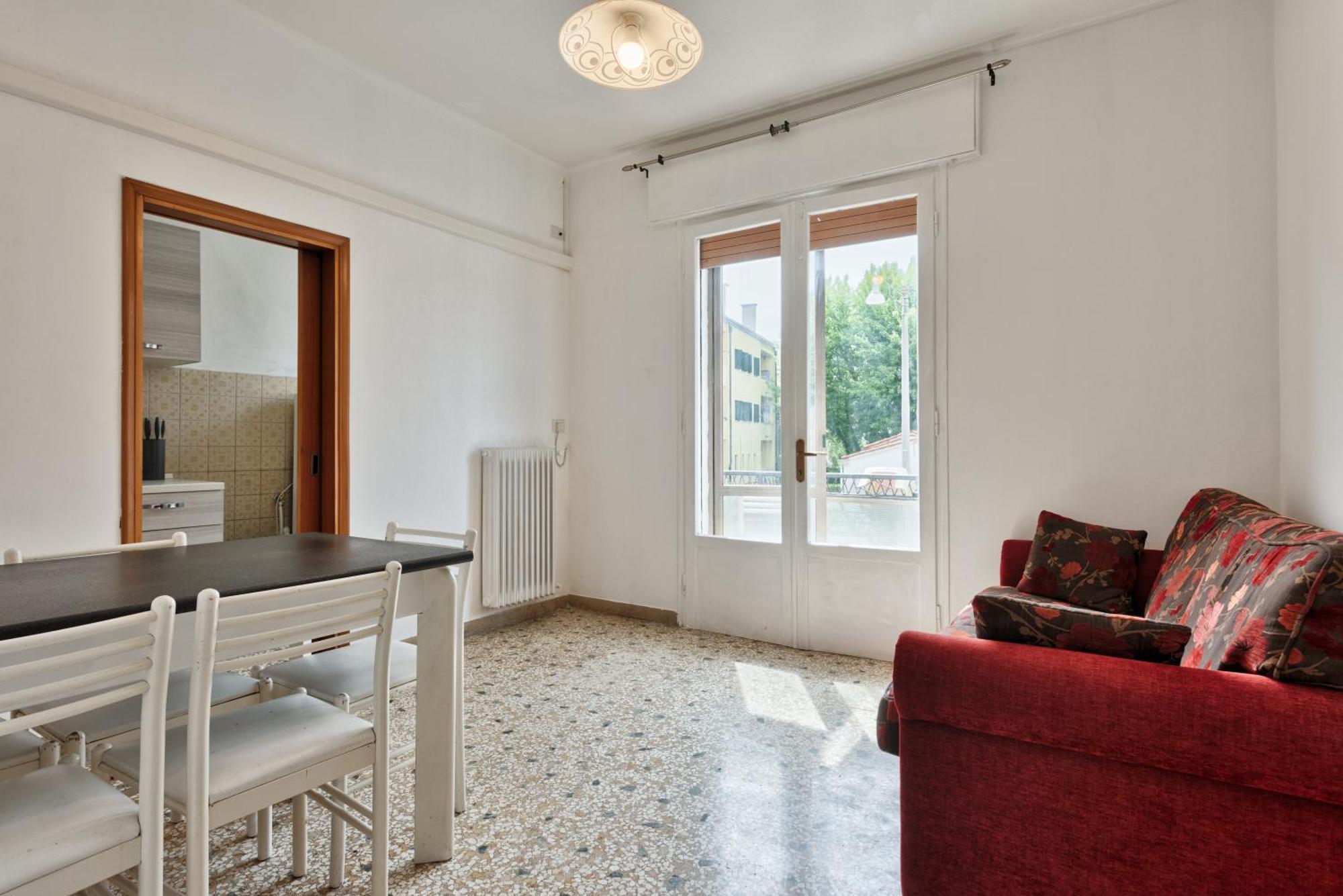 מרגרה Cozy Best Apartment In City With Free Parking מראה חיצוני תמונה